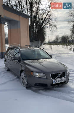 Универсал Volvo V70 2009 в Звенигородке