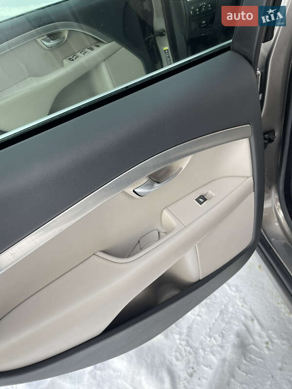 Универсал Volvo V70 2009 в Звенигородке фото 41 Универсал Volvo V70 2009 в Звенигородке