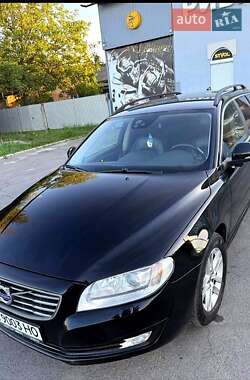 Универсал Volvo V70 2015 в Умани
