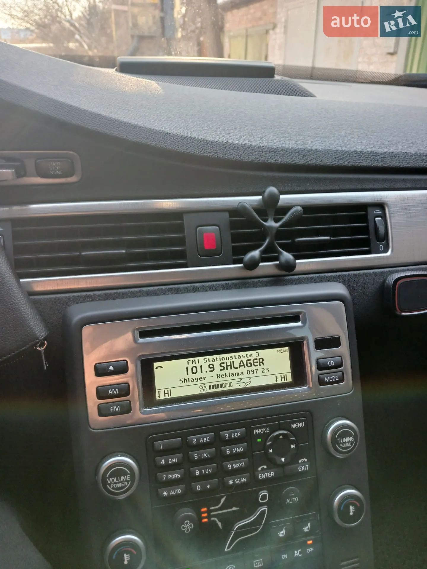 2011 Volvo V70 - мініатюра 25