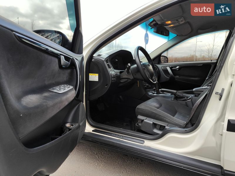 Универсал Volvo V70 2002 в Киеве