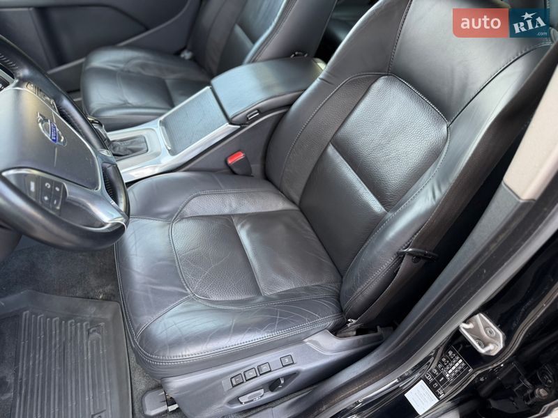 Универсал Volvo V70 2013 в Львове