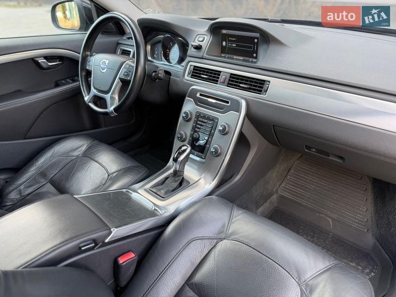 Универсал Volvo V70 2013 в Львове