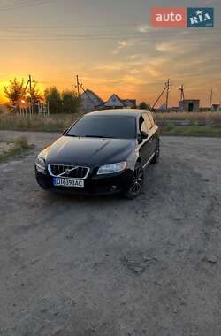 Универсал Volvo V70 2008 в Сарнах