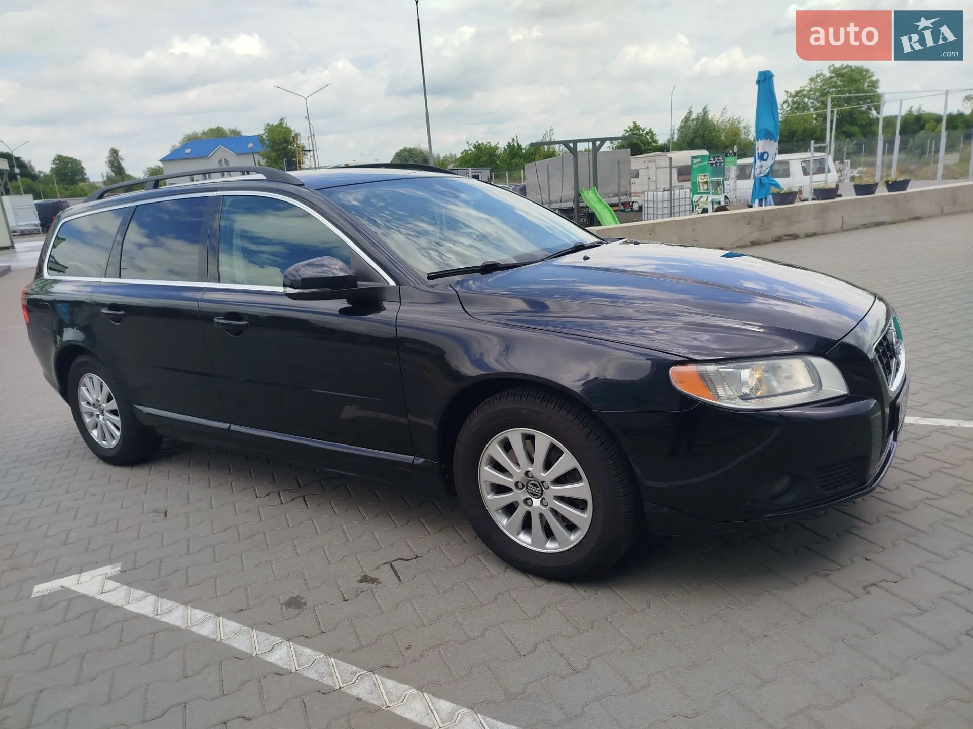 2011 Volvo V70 - мініатюра 5