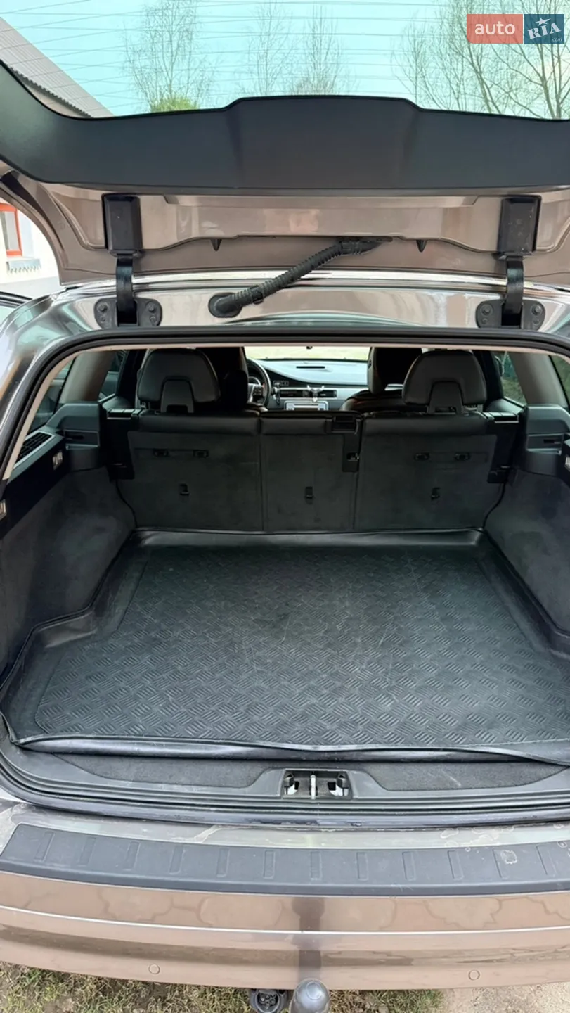 2010 Volvo V70 - мініатюра 16