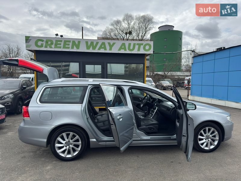 Универсал Volvo V70 2015 в Киеве