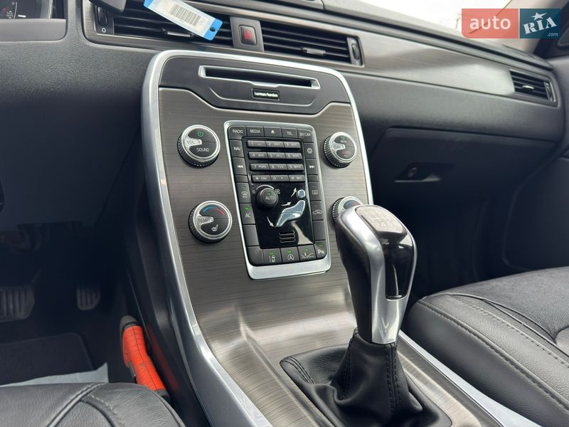 Универсал Volvo V70 2015 в Киеве