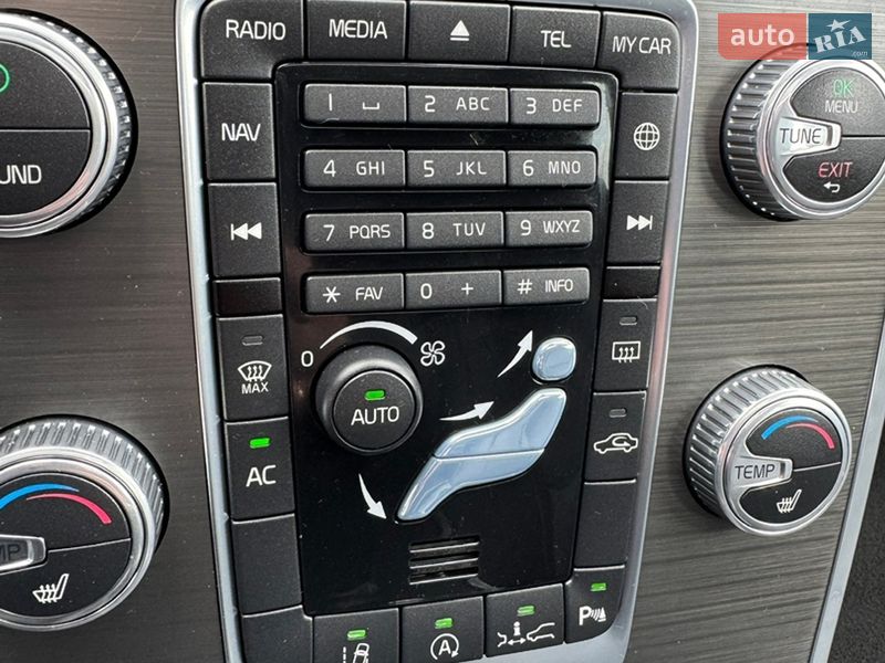 Универсал Volvo V70 2015 в Киеве