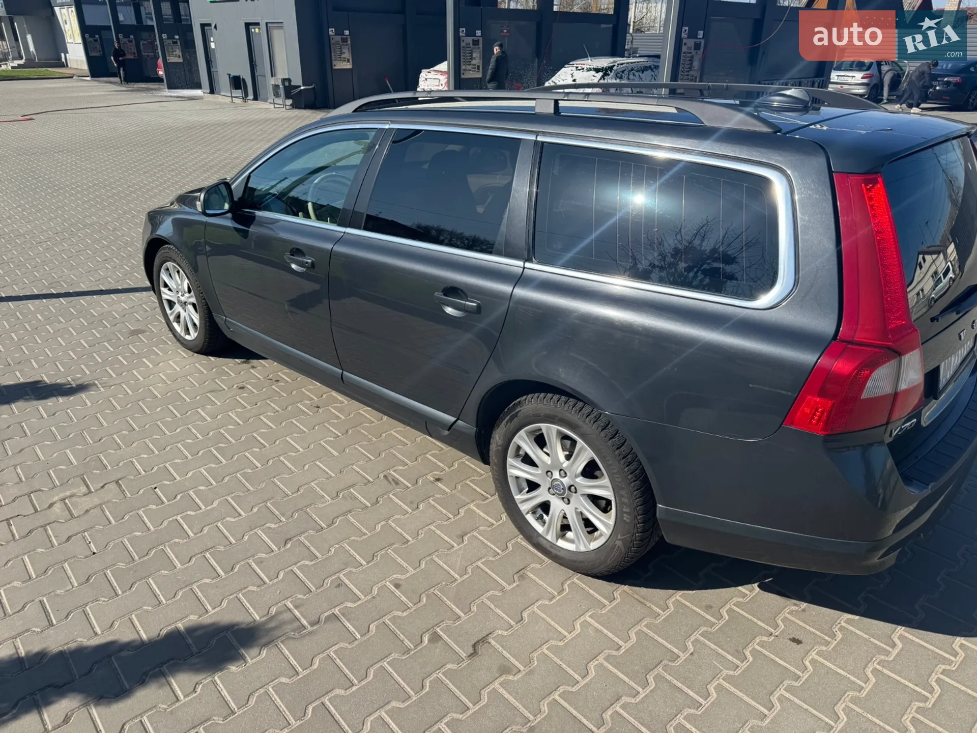 2011 Volvo V70 - мініатюра 2