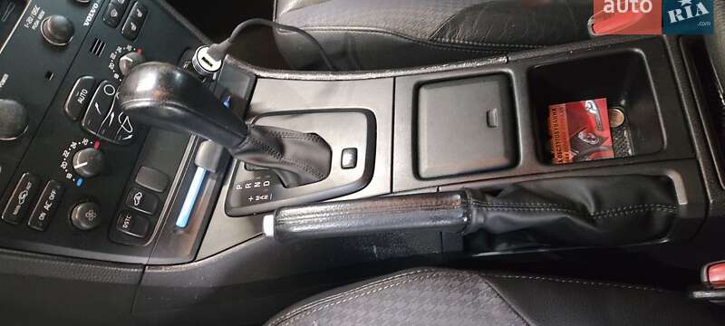 Универсал Volvo V70 2004 в Костополе
