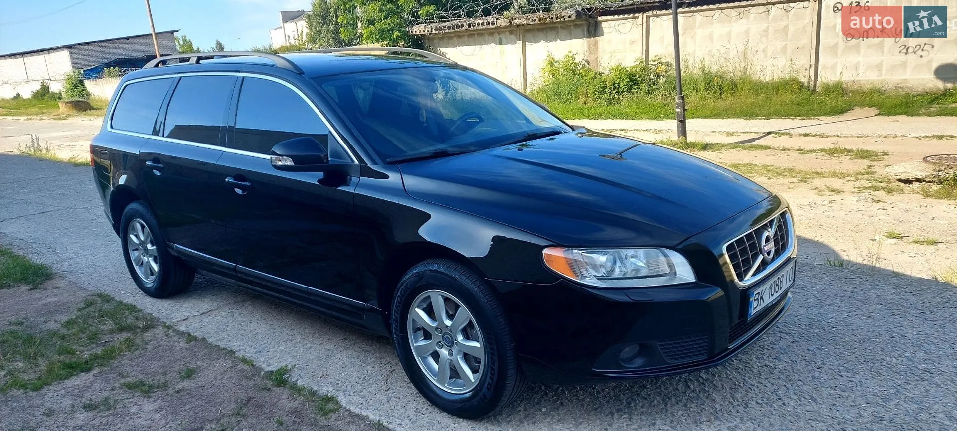 2011 Volvo V70 - мініатюра 2