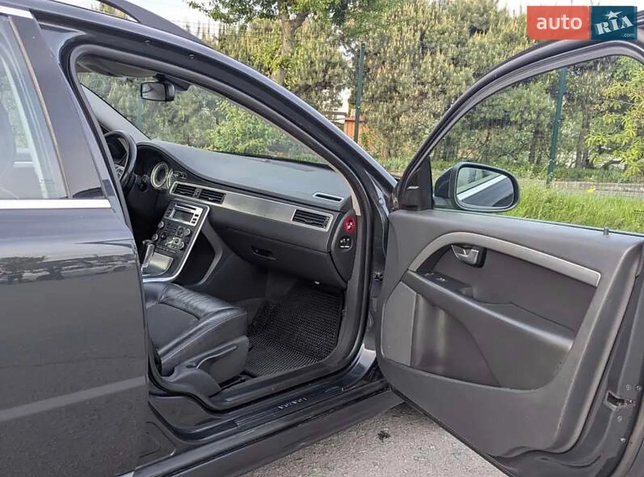 2011 Volvo V70 - мініатюра 10