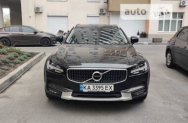 Универсал Volvo V90 Cross Country 2019 в Киеве