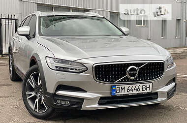Универсал Volvo V90 Cross Country 2019 в 