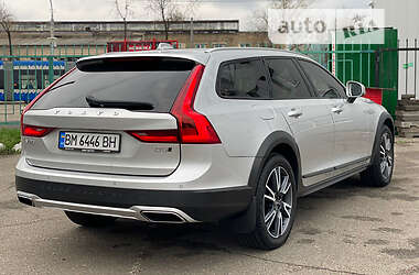 Универсал Volvo V90 Cross Country 2019 в 