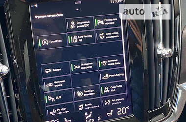 Универсал Volvo V90 Cross Country 2019 в 