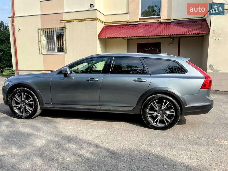 Універсал Volvo V90 Cross Country 2017 в Тернополі