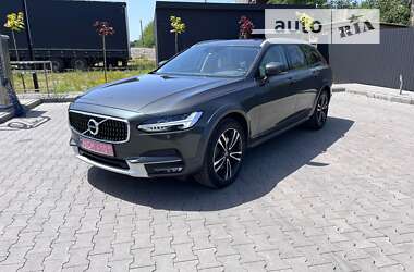 Универсал Volvo V90 Cross Country 2018 в Калуше