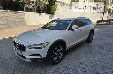 Volvo V90 Cross Country 2019