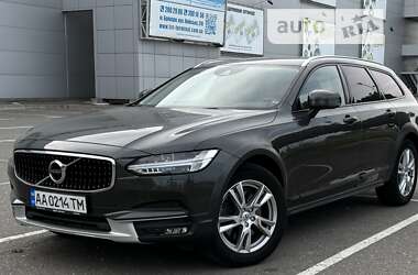 Универсал Volvo V90 Cross Country 2017 в Киеве