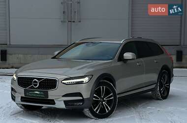 Volvo V90 Cross Country 2017