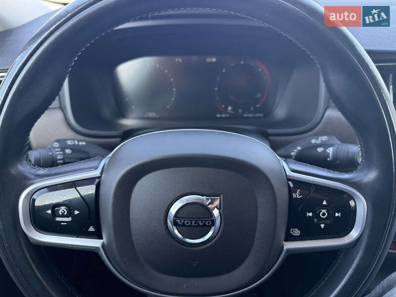 Універсал Volvo V90 Cross Country 2019 в Теребовлі