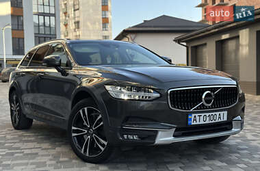 Универсал Volvo V90 Cross Country 2017 в Ивано-Франковске