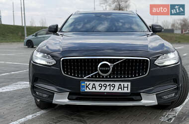 Універсал Volvo V90 Cross Country 2017 в 