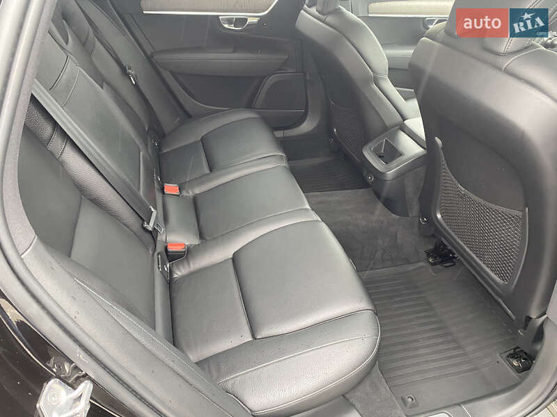 Універсал Volvo V90 Cross Country 2020 в Полтаві