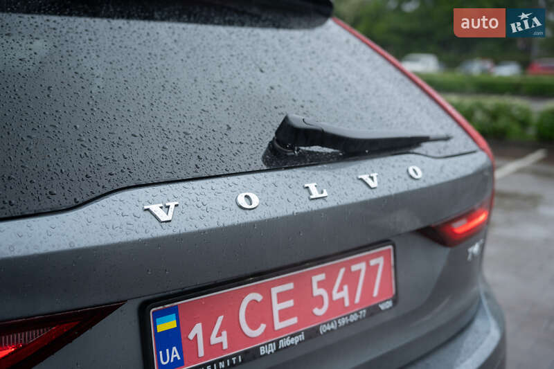 Універсал Volvo V90 Cross Country 2017 в Житомирі