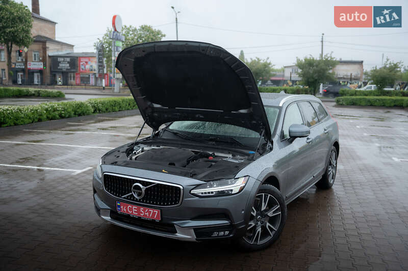 Універсал Volvo V90 Cross Country 2017 в Житомирі