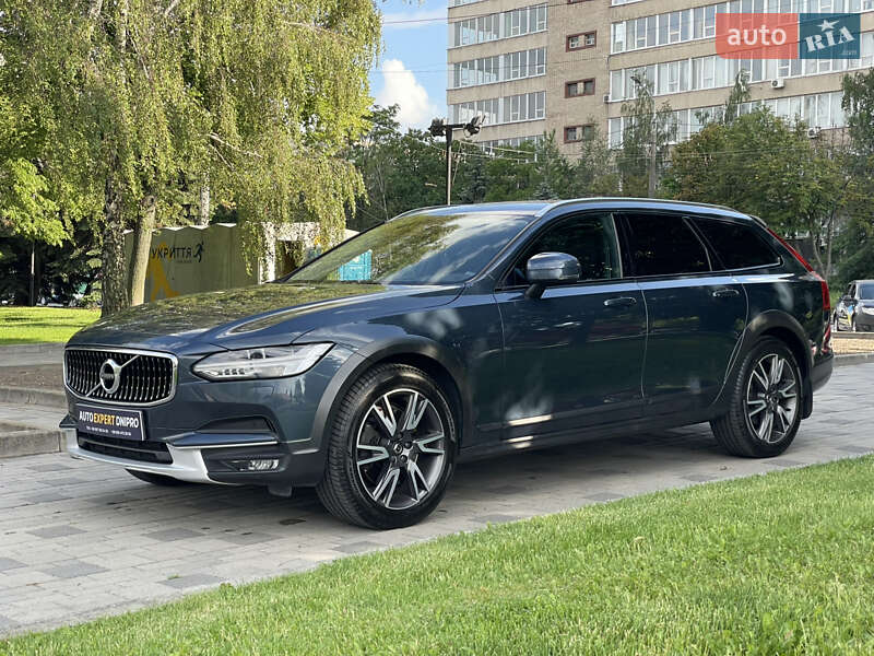 Volvo V90 Cross Country 2018