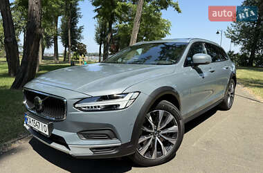 Универсал Volvo V90 Cross Country 2021 в Киеве