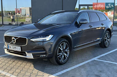 Универсал Volvo V90 Cross Country 2018 в Луцке