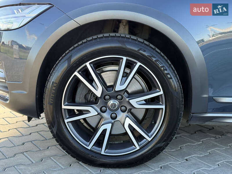 Универсал Volvo V90 Cross Country 2018 в Луцке