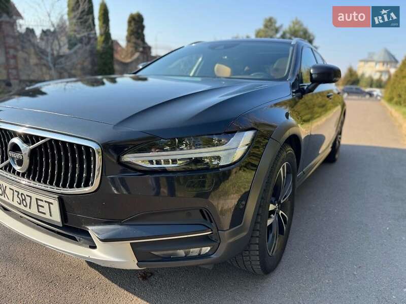 Універсал Volvo V90 Cross Country 2017 в Рівному