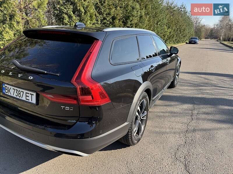 Універсал Volvo V90 Cross Country 2017 в Рівному