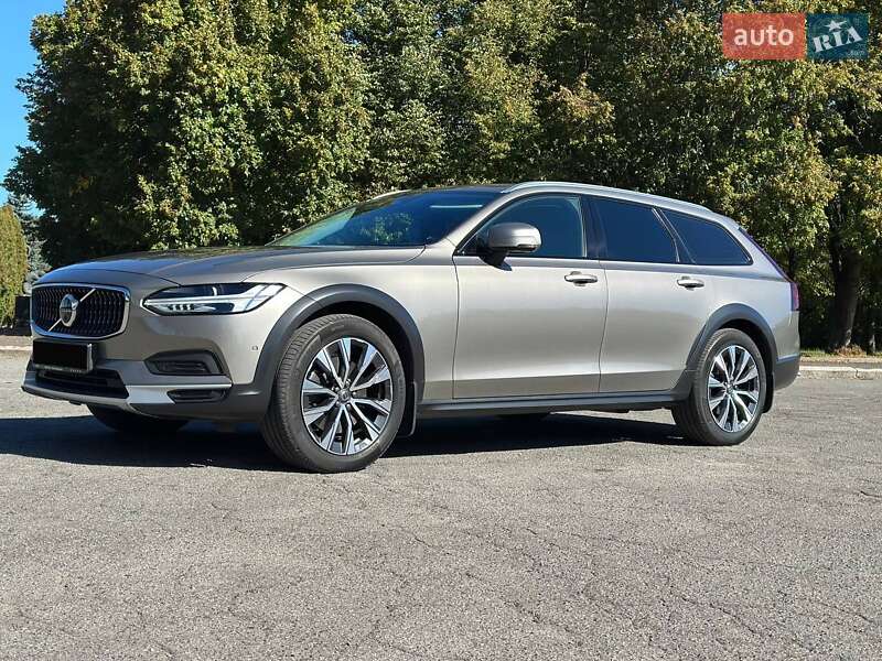 Универсал Volvo V90 Cross Country 2022 в Владимире