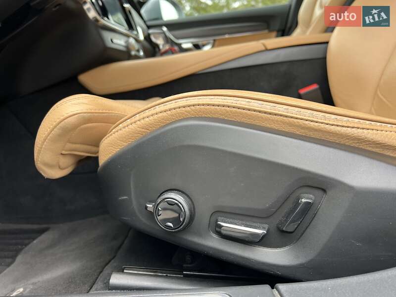 Універсал Volvo V90 Cross Country 2018 в Києві