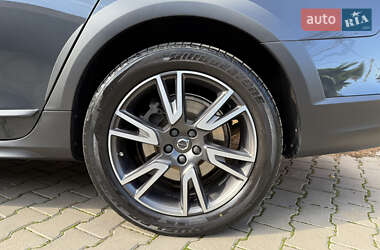 Универсал Volvo V90 Cross Country 2020 в 