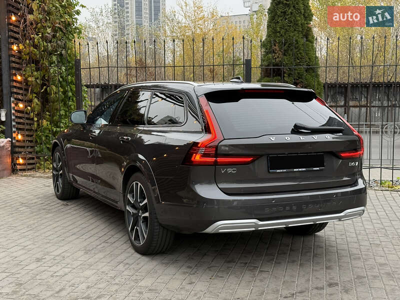 Універсал Volvo V90 Cross Country 2023 в Києві фото 6 Універсал Volvo V90 Cross Country 2023 в Києві