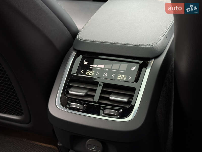 Універсал Volvo V90 Cross Country 2023 в Києві фото 22 Універсал Volvo V90 Cross Country 2023 в Києві