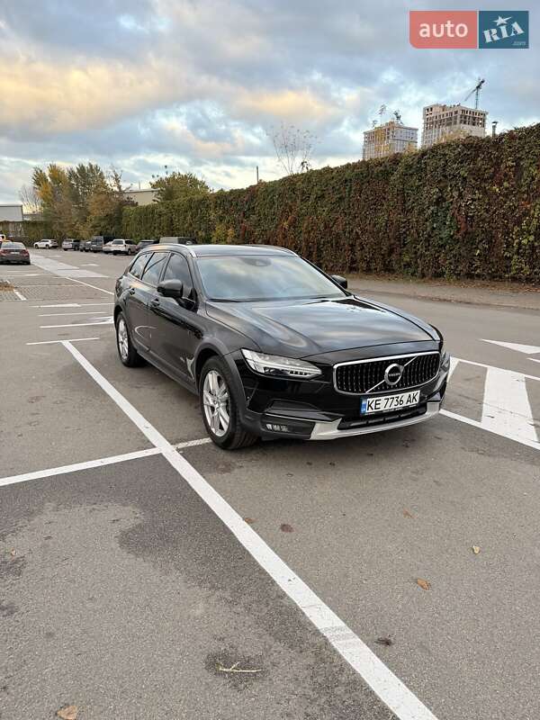Универсал Volvo V90 Cross Country 2017 в Киеве фото 21 Универсал Volvo V90 Cross Country 2017 в Киеве