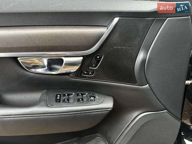 Универсал Volvo V90 Cross Country 2018 в Черкассах фото 19 Универсал Volvo V90 Cross Country 2018 в Черкассах