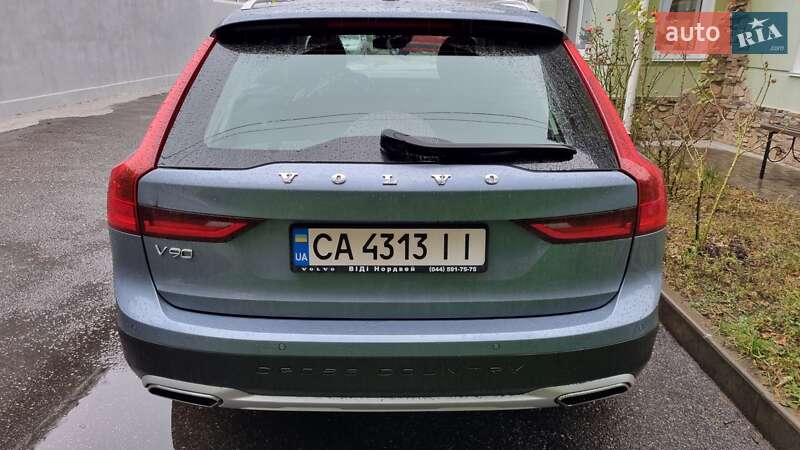 Универсал Volvo V90 Cross Country 2018 в Черкассах