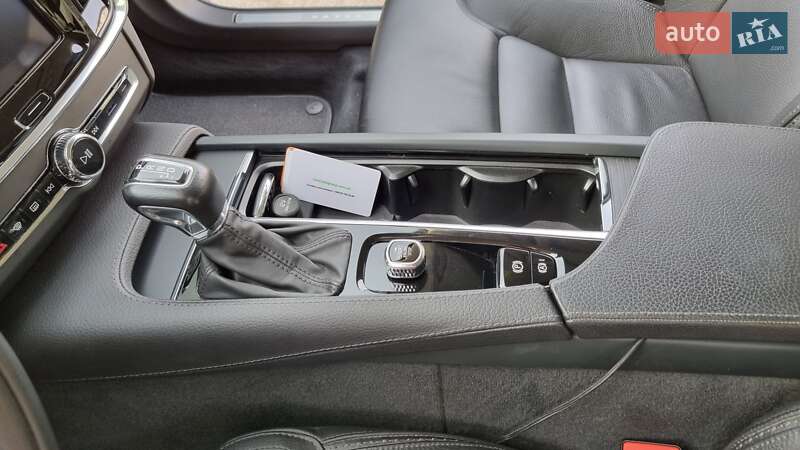 Универсал Volvo V90 Cross Country 2018 в Черкассах