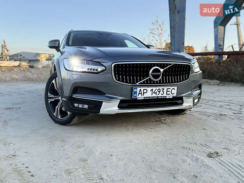 Универсал Volvo V90 Cross Country 2018 в Киеве
