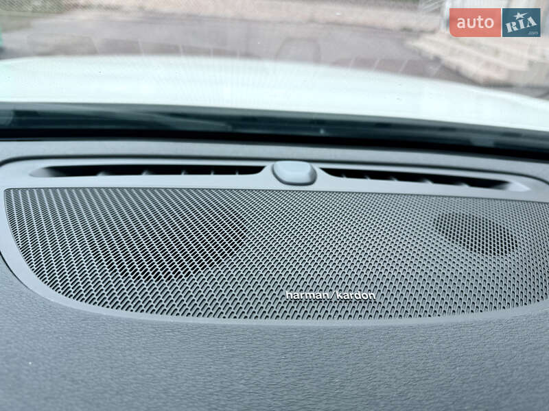 Універсал Volvo V90 Cross Country 2018 в Києві