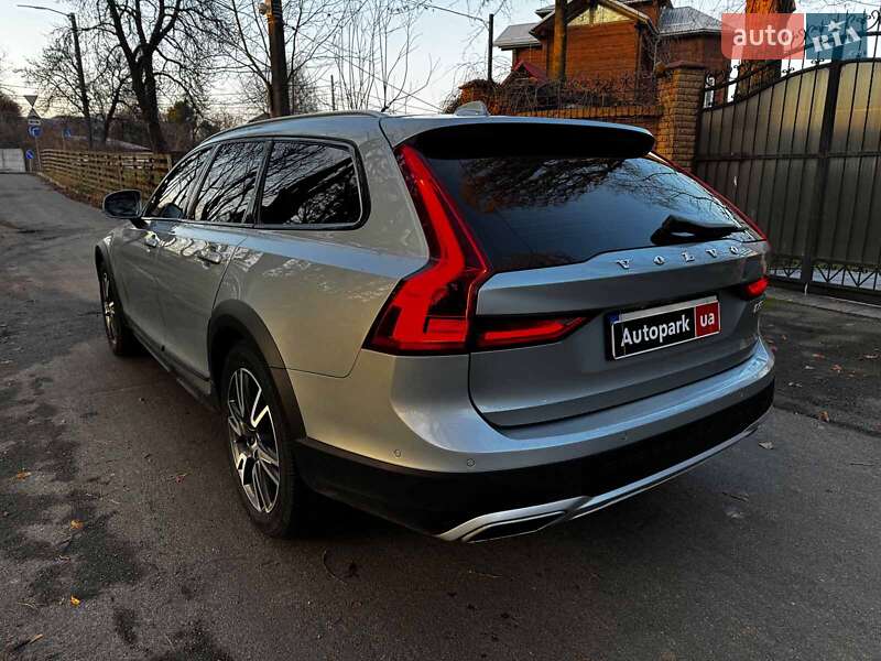 Універсал Volvo V90 Cross Country 2017 в Києві